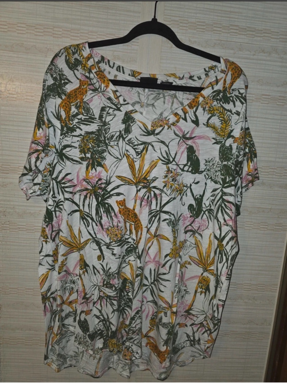 Rachel Zoe White Tropical Leopard V-Neck Tee with Green and Yellow Print cotton - Picture 2 of 5